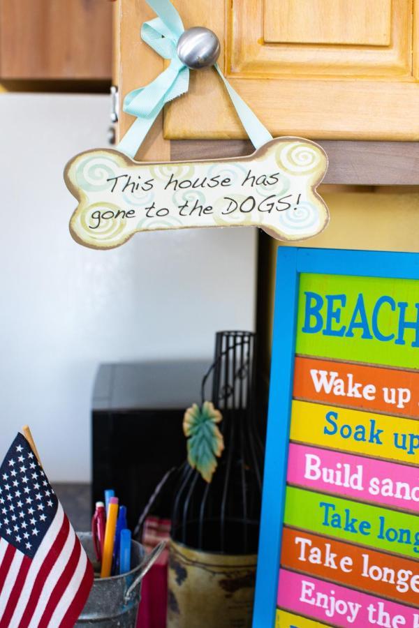 Relax At Our Beach Haven - Pet Friendly Galveston Eksteriør billede
